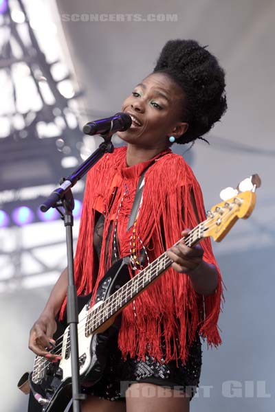 NOISETTES - 2009-08-29 - SAINT CLOUD - Domaine National - Grande Scene - 